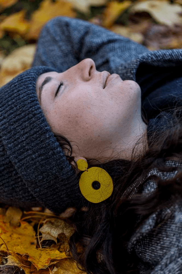 Boucles d'oreilles en cuir GARANCE jaune